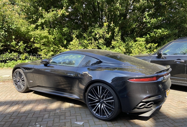 Aston Martin DBS Superleggera