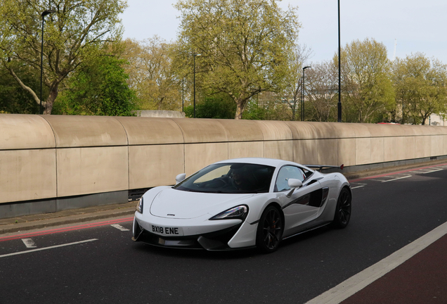 McLaren 570S