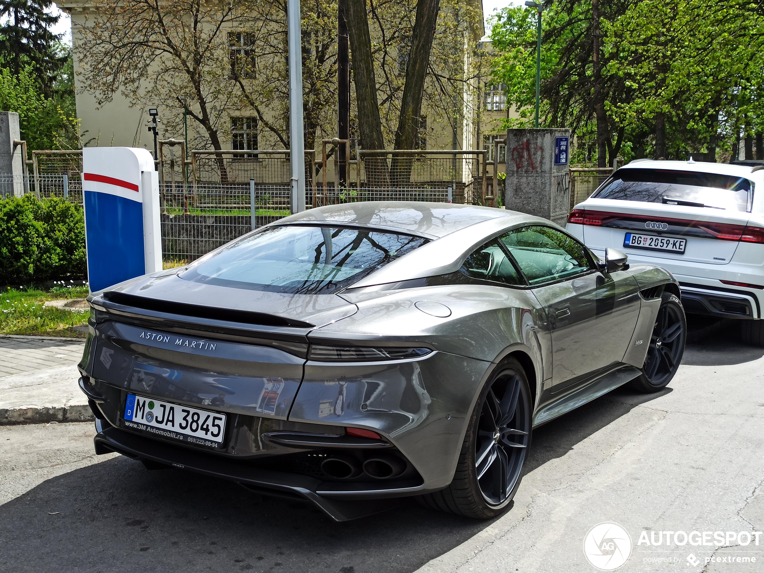 Aston Martin DBS Superleggera