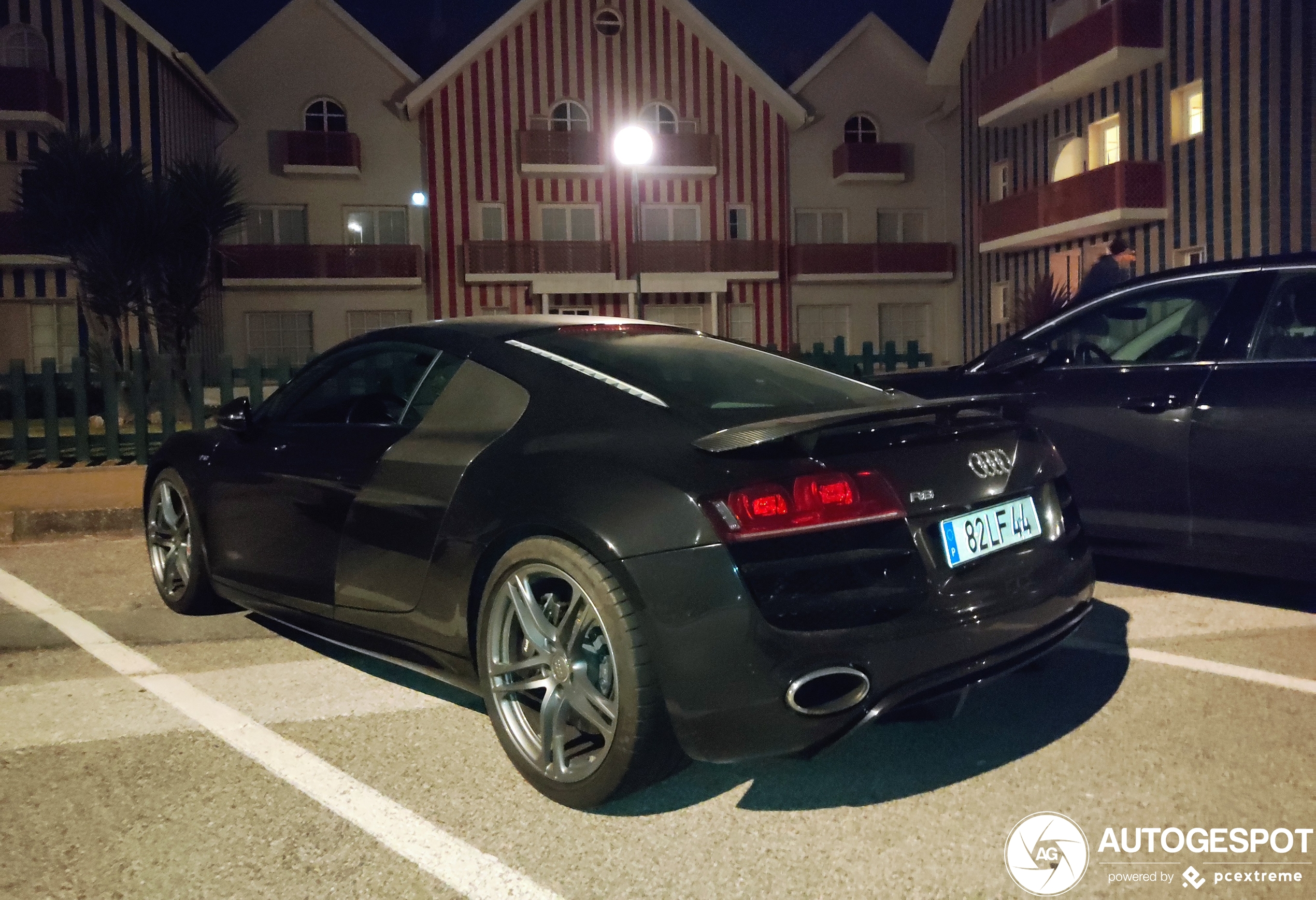 Audi R8 V10