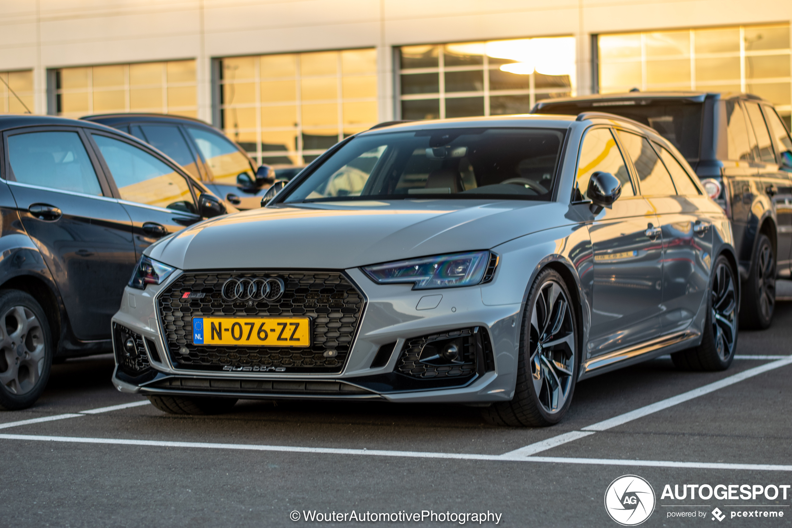 Audi RS4 Avant B9