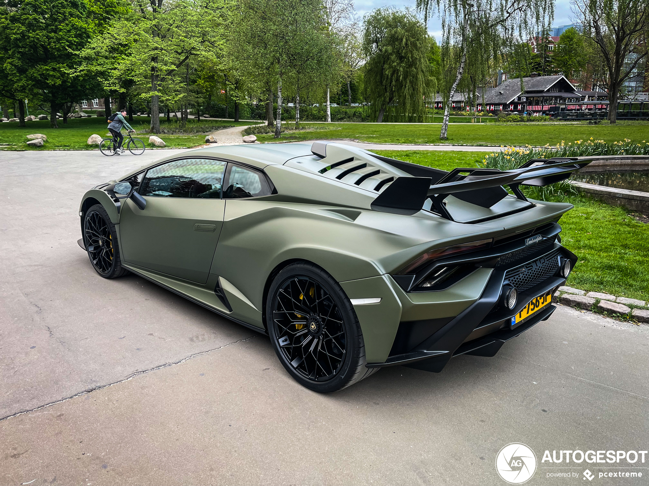 Lamborghini Huracán LP640-2 STO