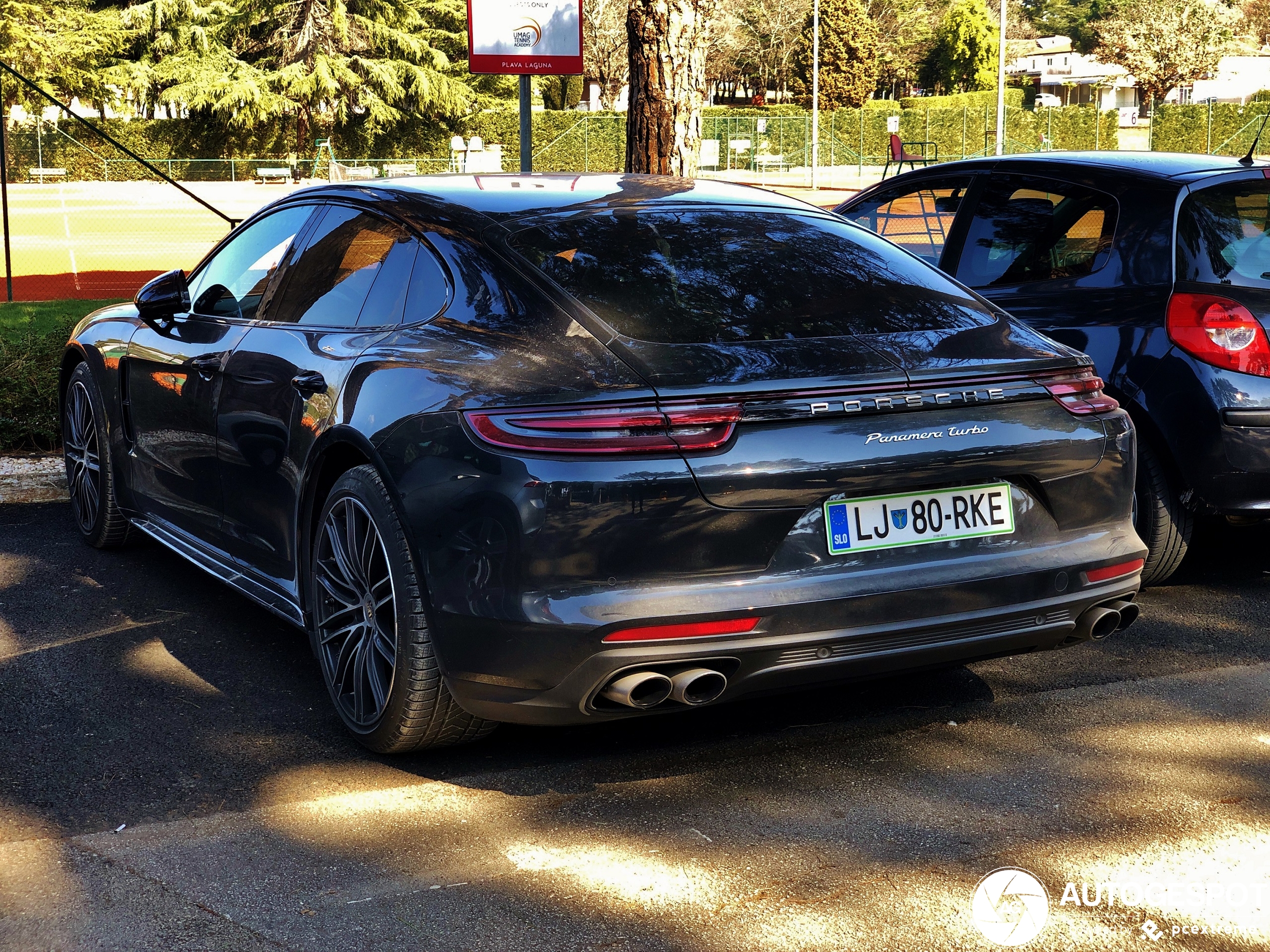 Porsche 971 Panamera Turbo