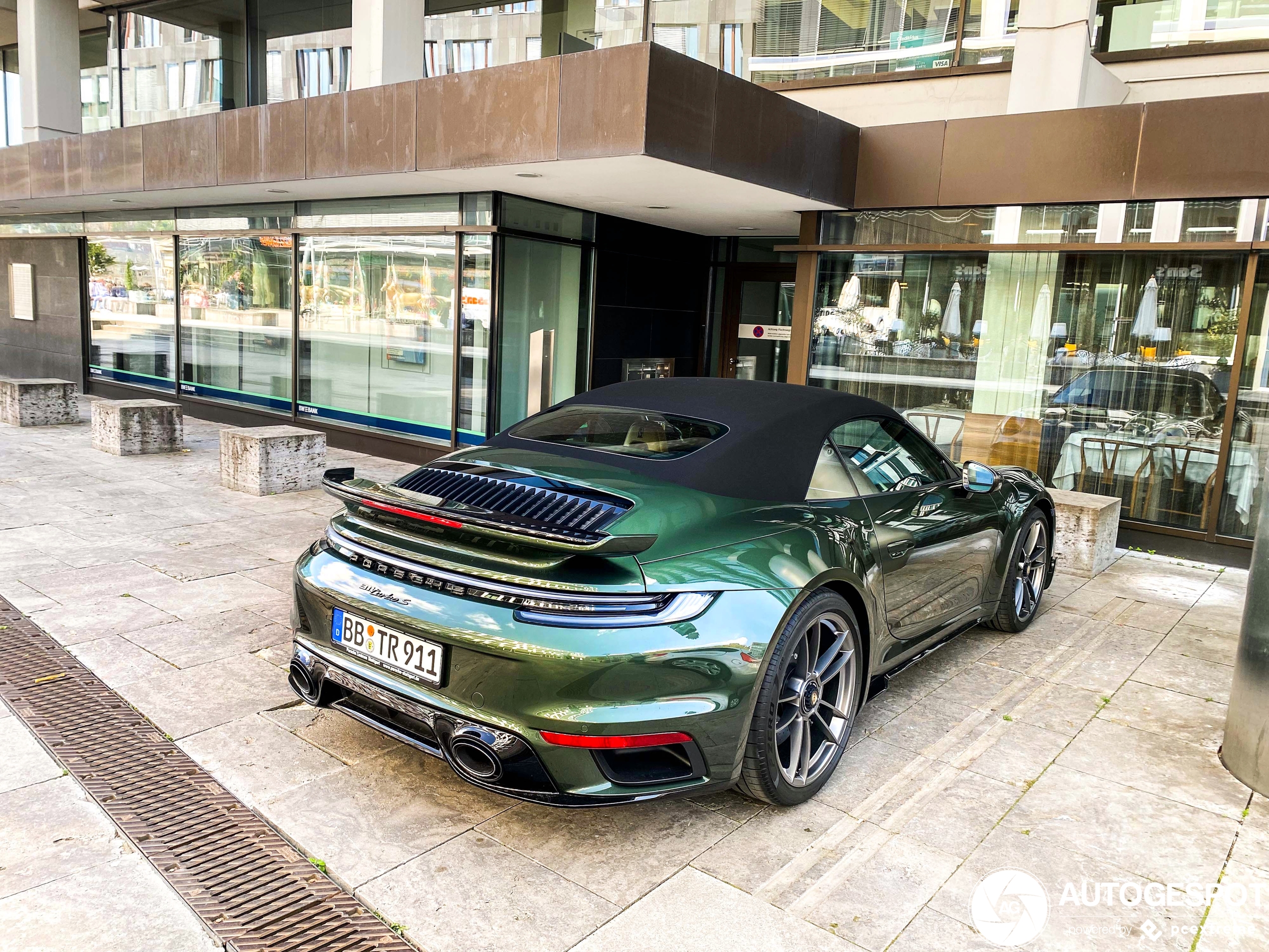 Porsche 992 Turbo S Cabriolet MkI - 22 April 2022 - Autogespot