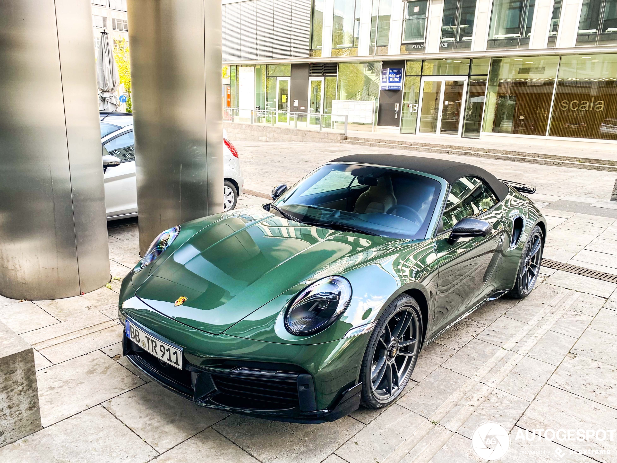 Porsche 992 Turbo S Cabriolet MkI - 22 April 2022 - Autogespot