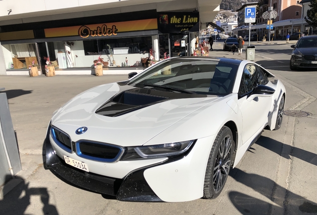 BMW i8