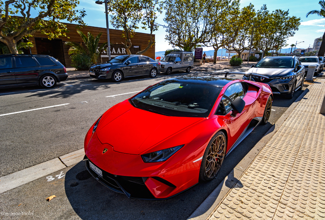 Lamborghini Huracán LP640-4 Performante