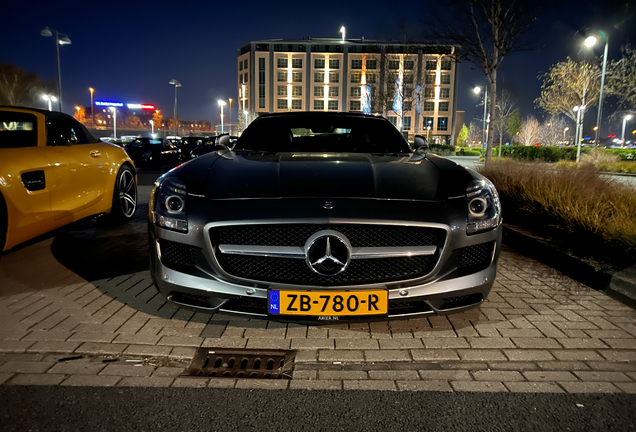 Mercedes-Benz SLS AMG Roadster