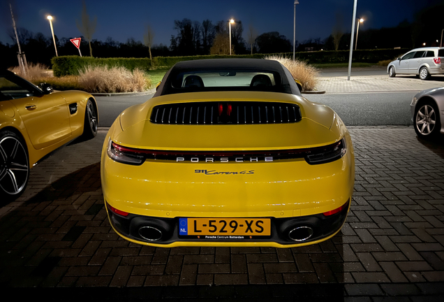 Porsche 992 Carrera 4S Cabriolet