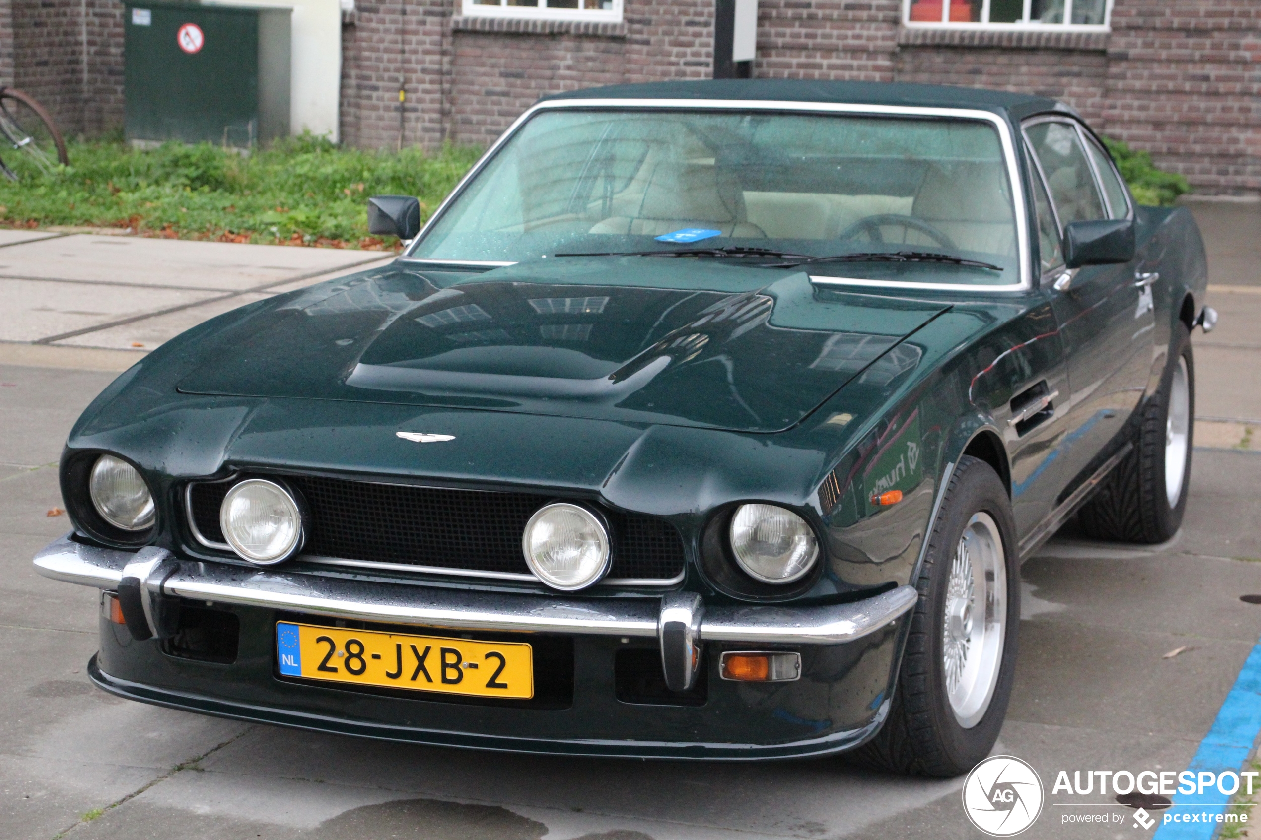 Aston Martin V8 Vantage 1977-1989