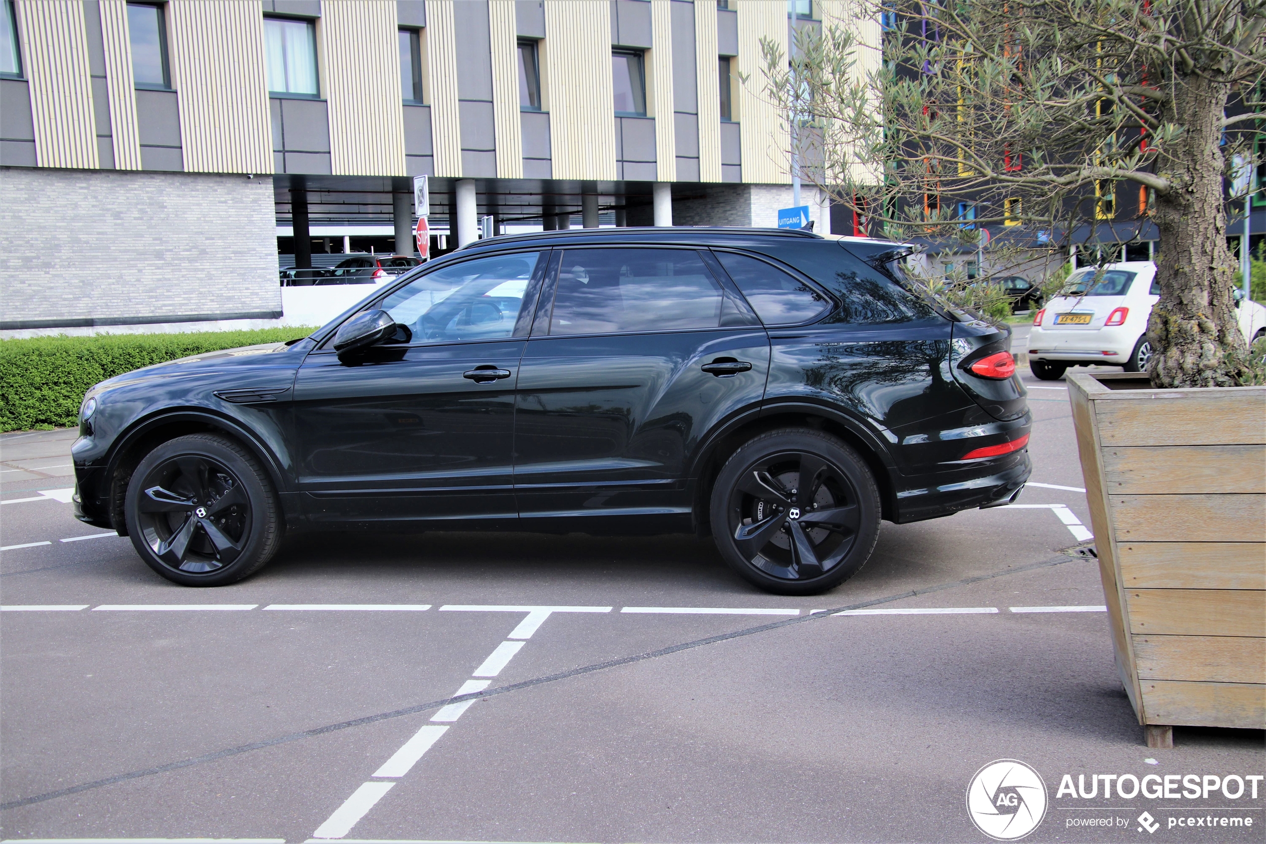 Bentley Bentayga V8 2021