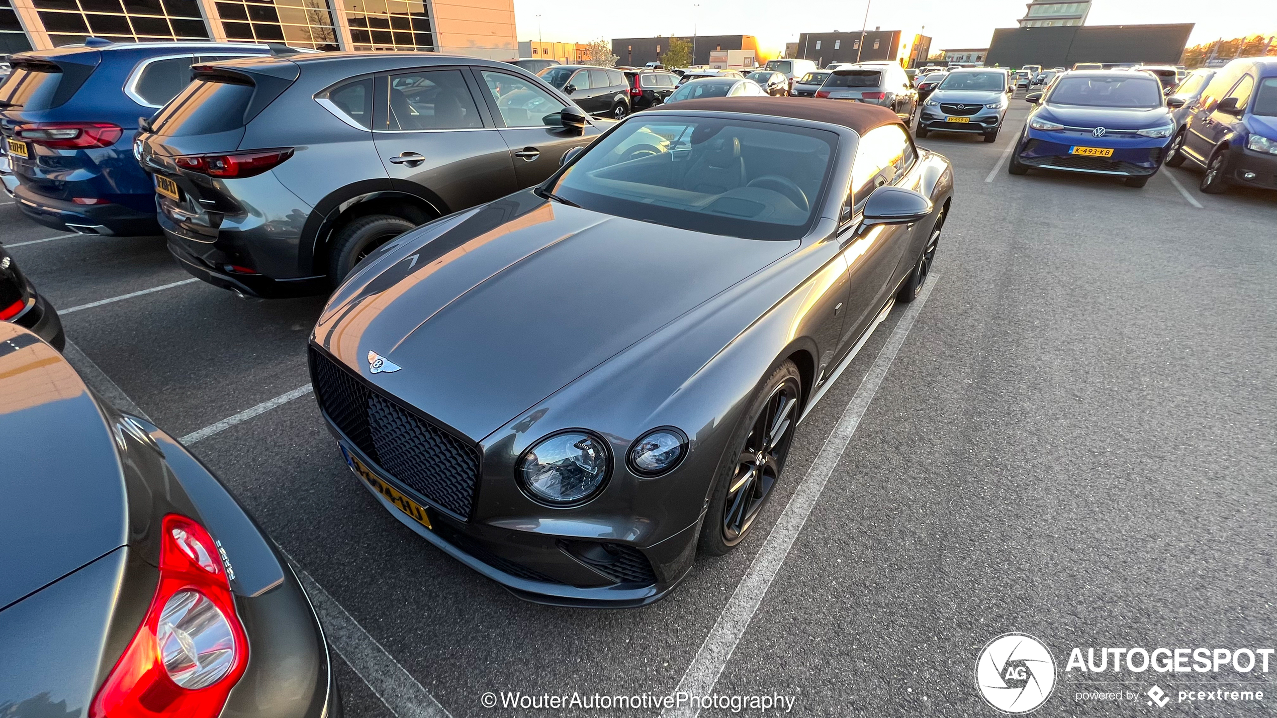 Bentley Continental GTC 2019 First Edition