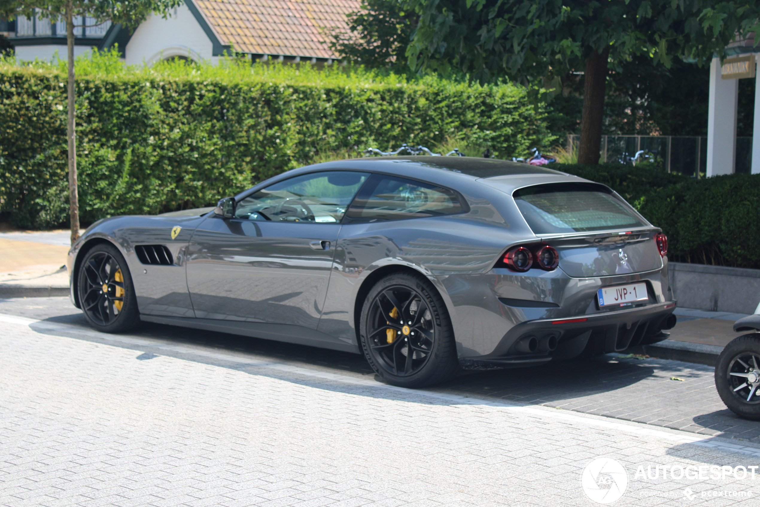 Ferrari GTC4Lusso