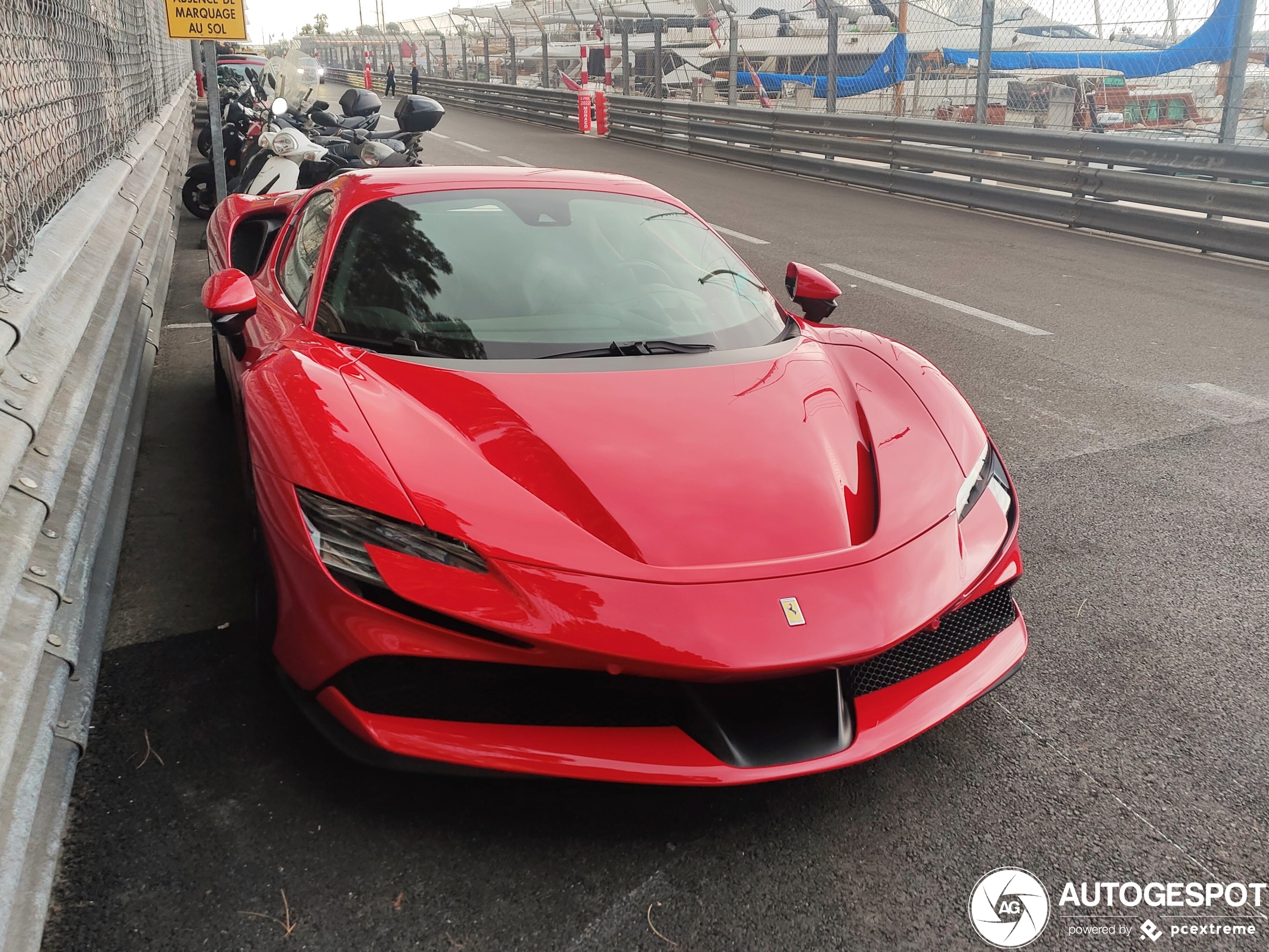 Ferrari SF90 Spider