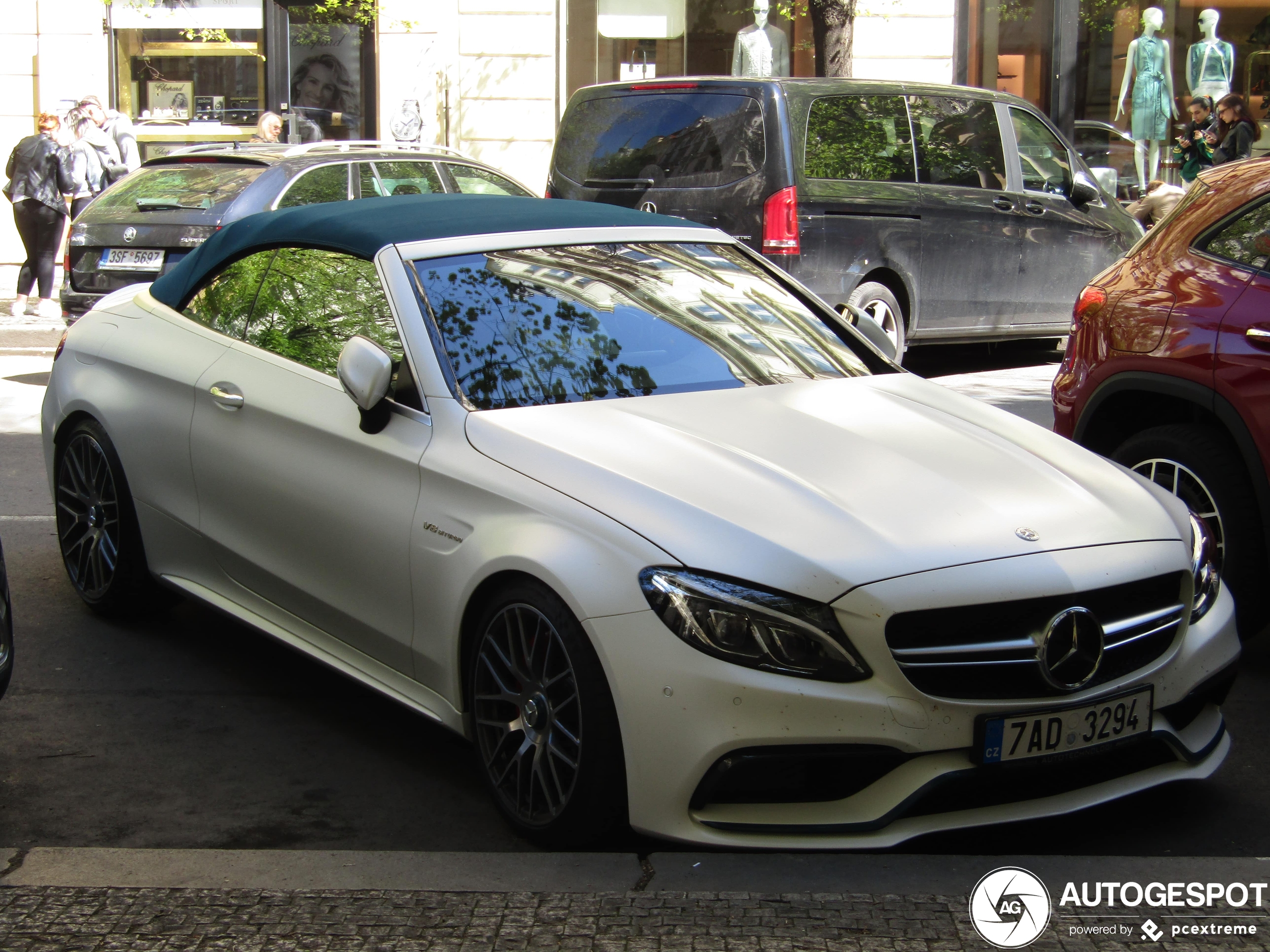 Mercedes-AMG C 63 S Convertible A205 Ocean Blue Edition