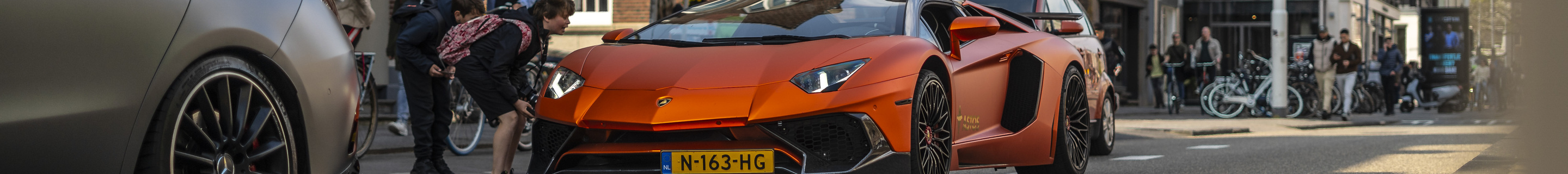 Lamborghini Aventador LP700-4 Roadster