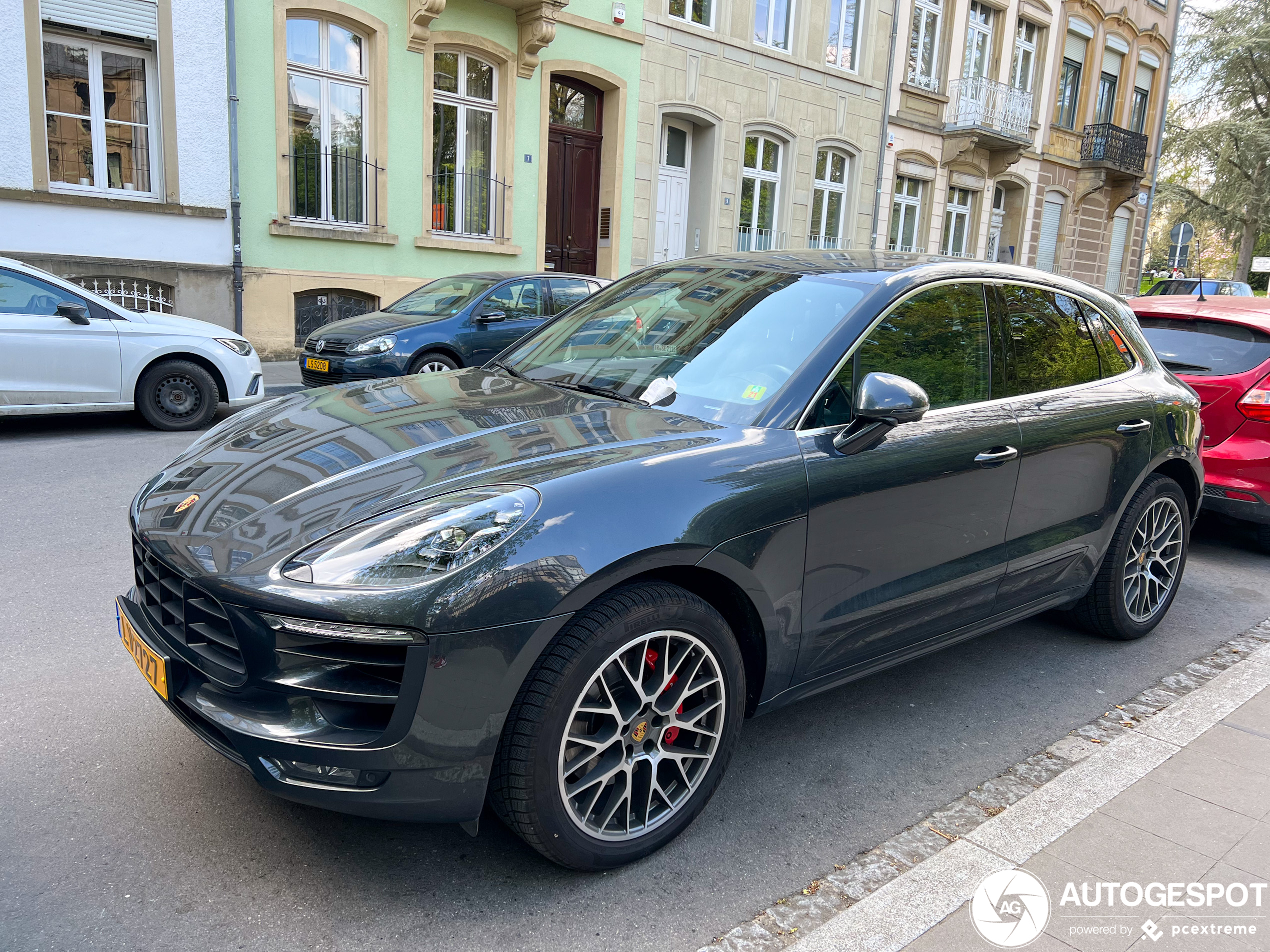 Porsche 95B Macan GTS