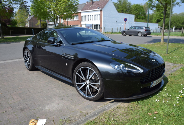 Aston Martin V8 Vantage S