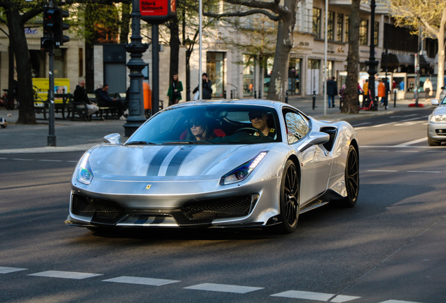 Ferrari 488 Pista