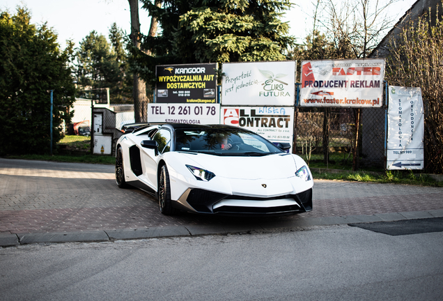 Lamborghini Aventador LP750-4 SuperVeloce Roadster