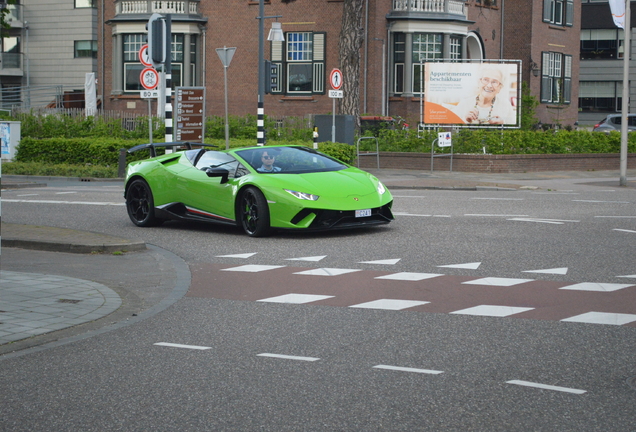 Lamborghini Huracán LP640-4 Performante Spyder