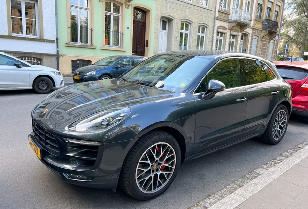 Porsche 95B Macan GTS