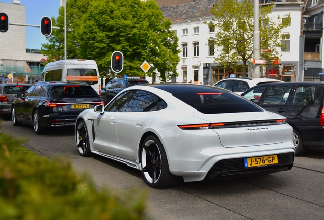 Porsche Taycan Turbo S