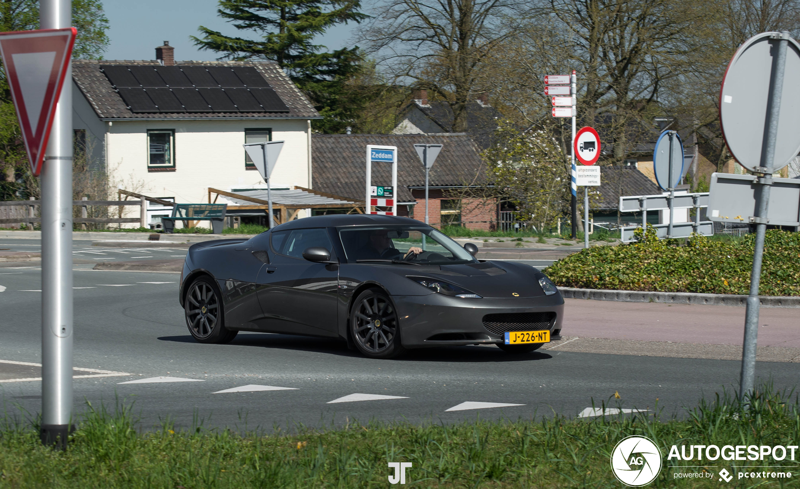 Lotus Evora