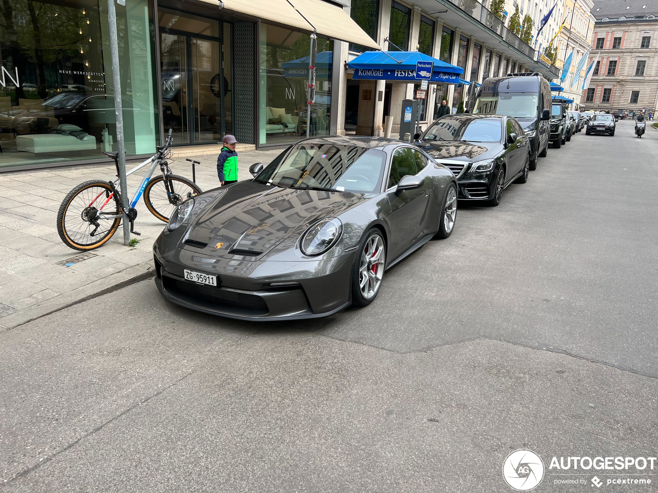 Porsche 992 GT3 Touring