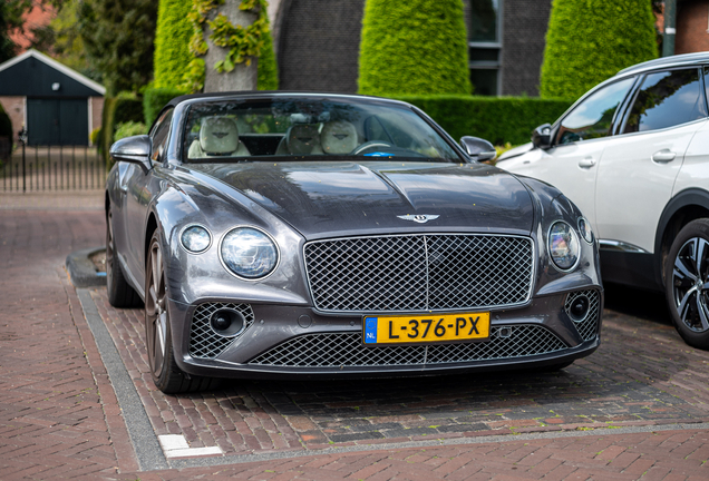 Bentley Continental GTC V8 2020