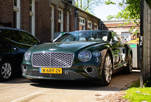 Bentley Continental GTC V8 2020 Mulliner