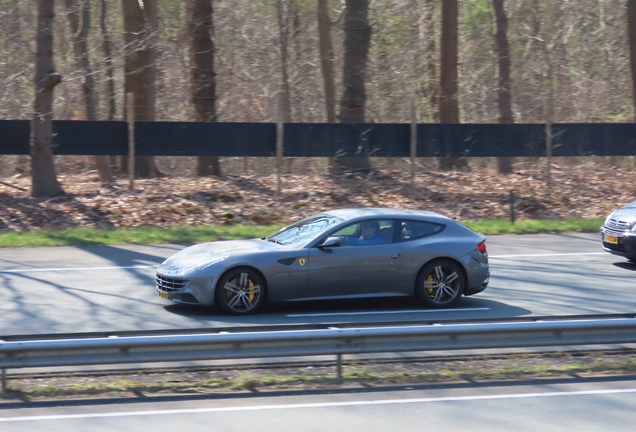 Ferrari FF