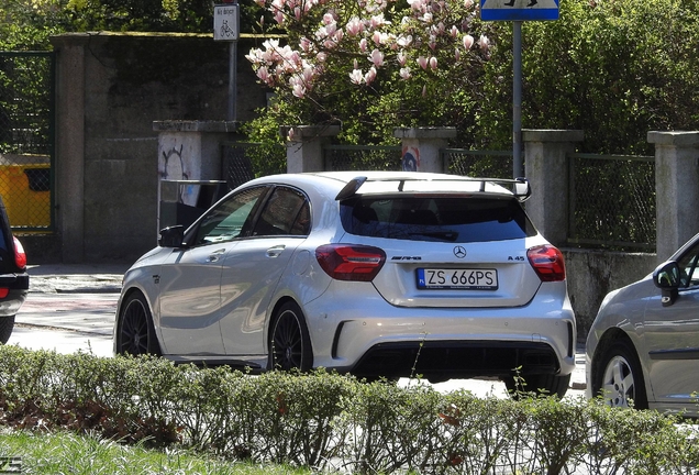 Mercedes-AMG A 45 W176 2015