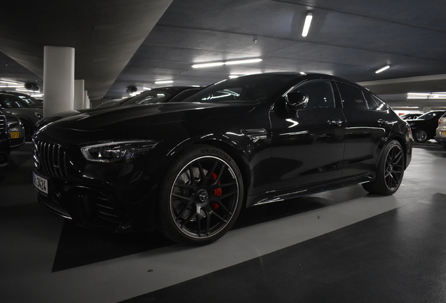 Mercedes-AMG GT 63 X290