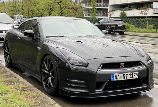 Nissan GT-R 2011