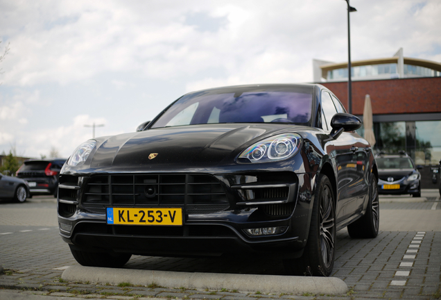 Porsche 95B Macan Turbo