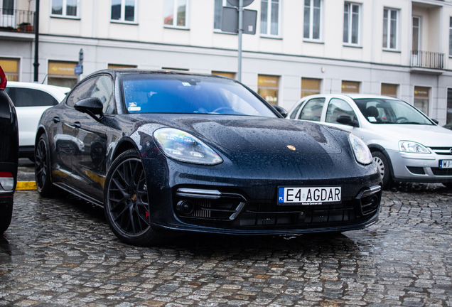 Porsche 971 Panamera Turbo