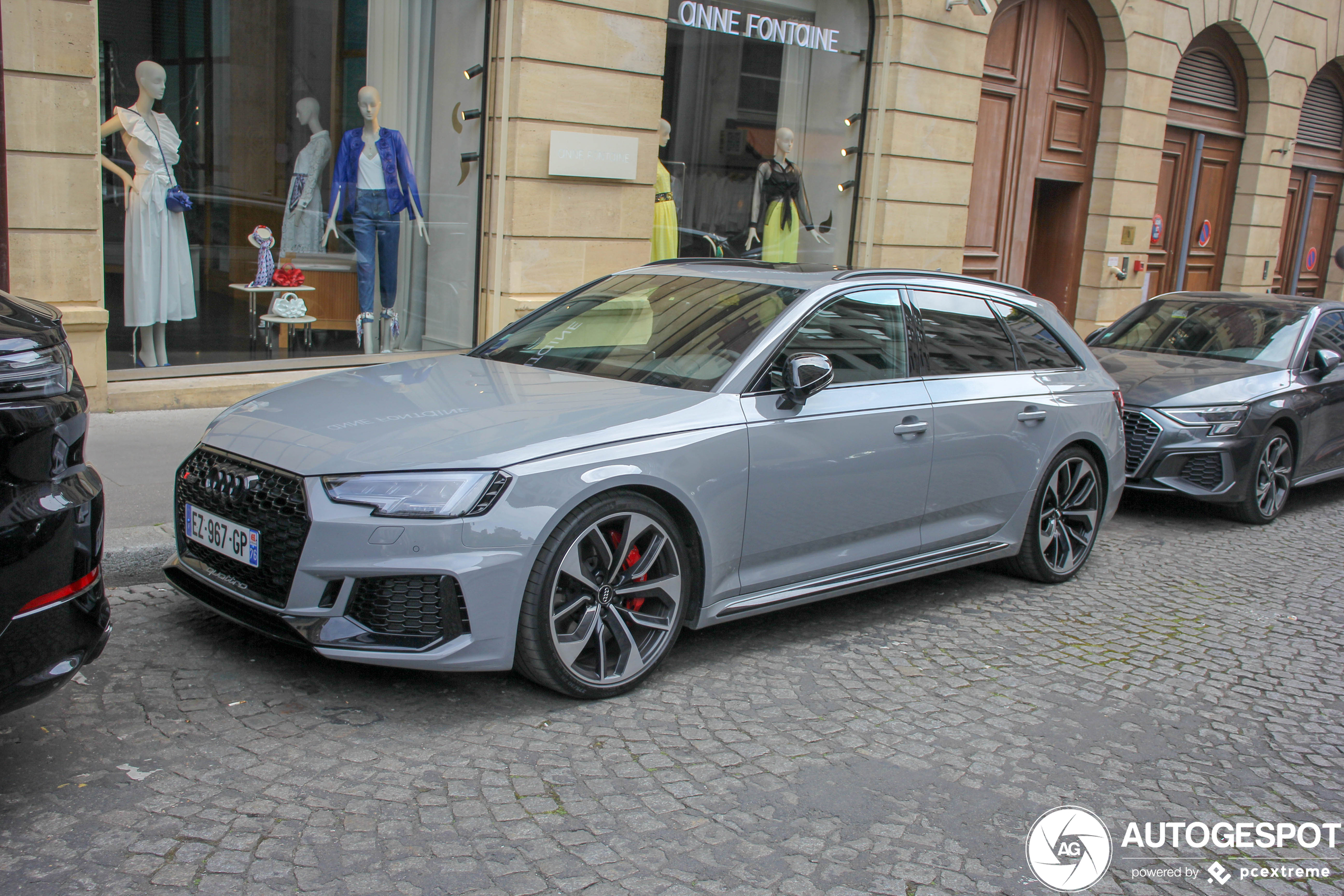 Audi RS4 Avant B9