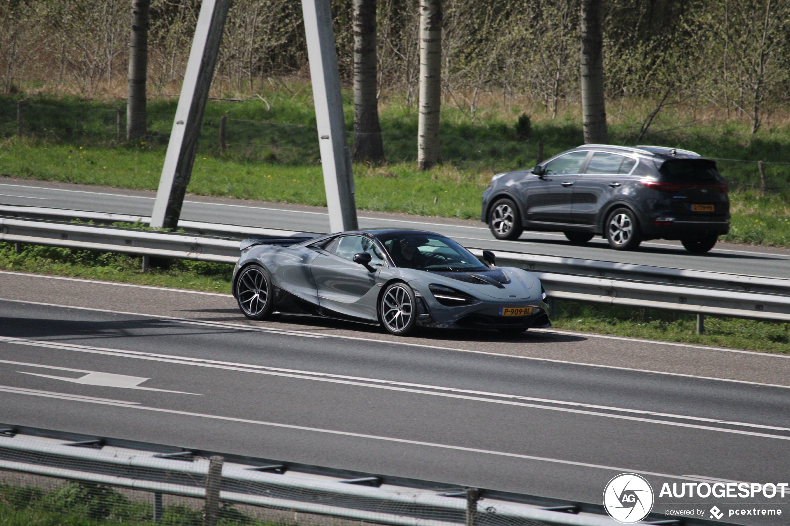 McLaren 720S Spider Novitec