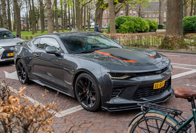 Chevrolet Camaro SS 2016 50th Anniversary