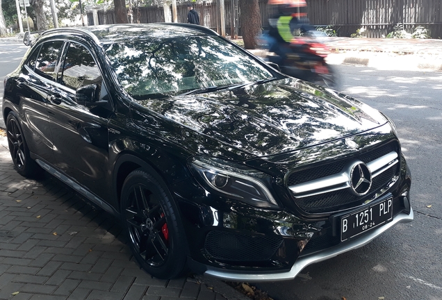 Mercedes-Benz GLA 45 AMG X156