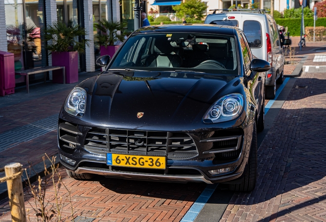 Porsche 95B Macan Turbo