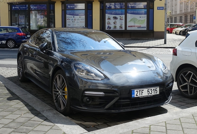 Porsche 971 Panamera Turbo