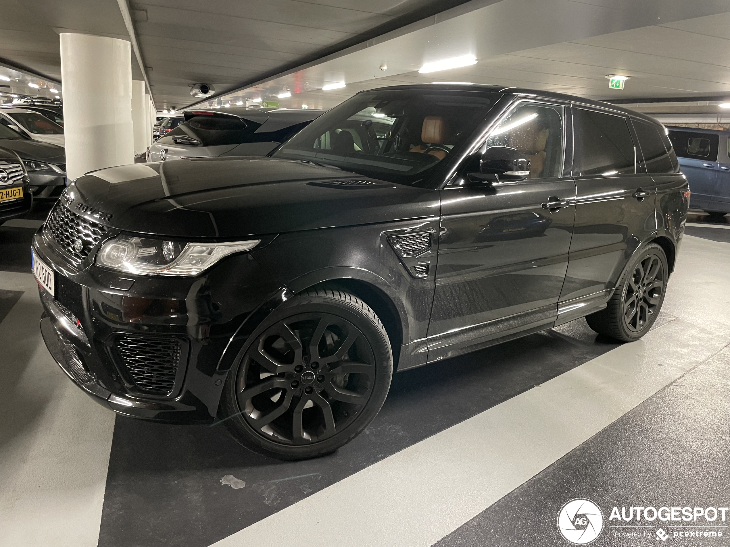 Land Rover Range Rover Sport SVR