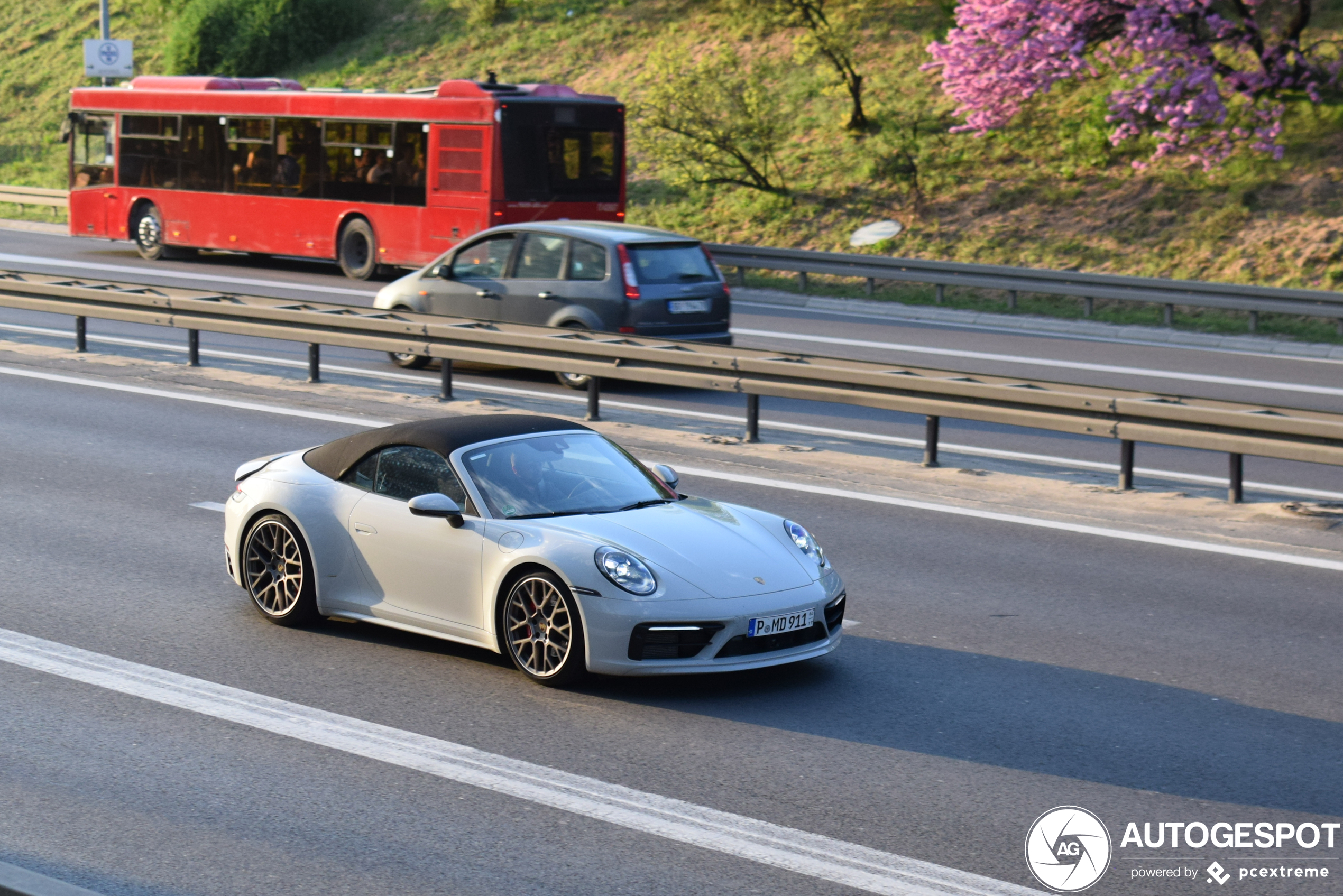 Porsche 992 Carrera 4S Cabriolet