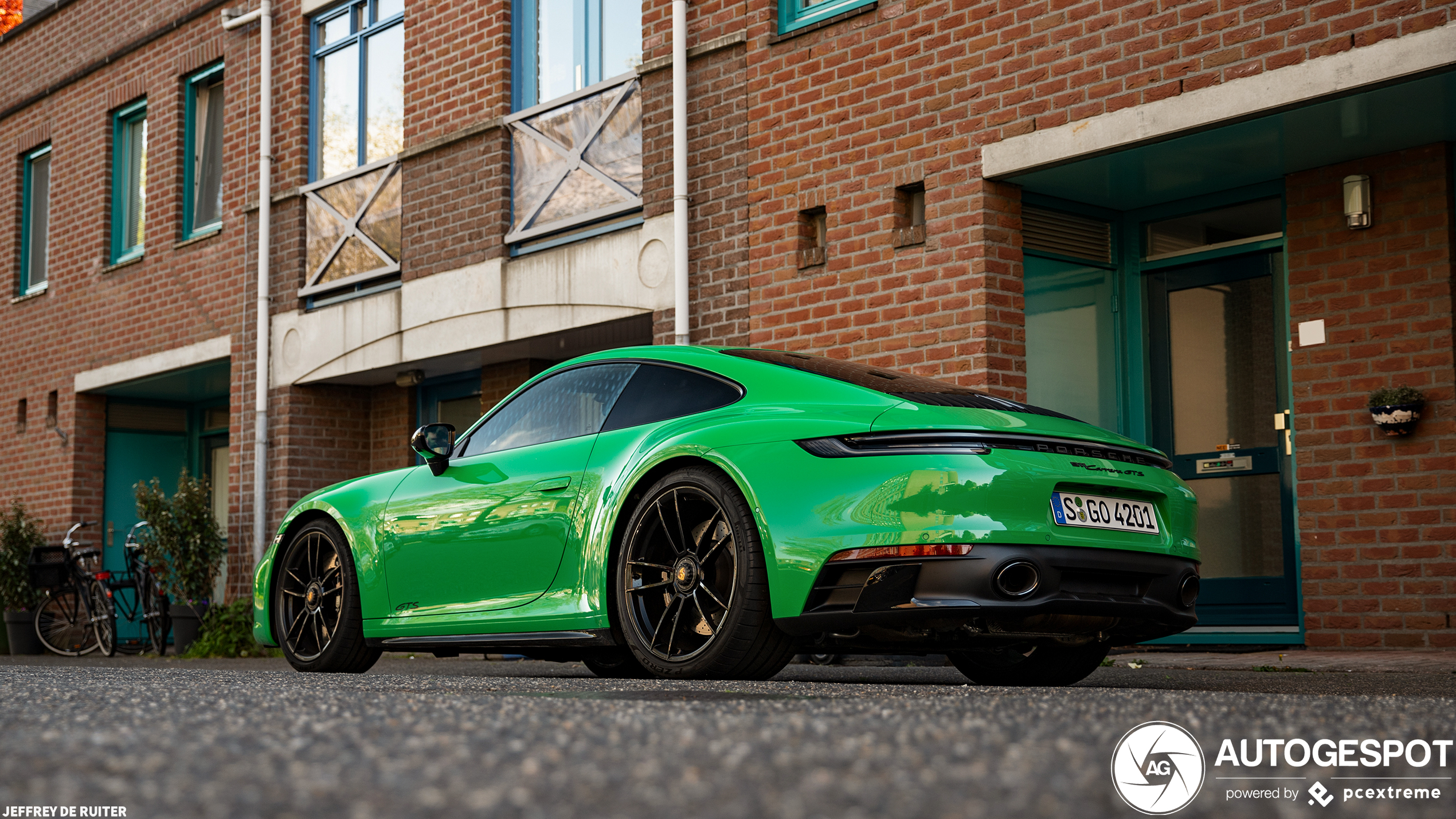 Porsche 992 Carrera GTS