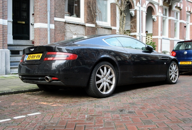 Aston Martin DB9