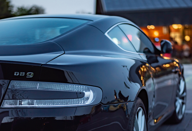 Aston Martin DB9