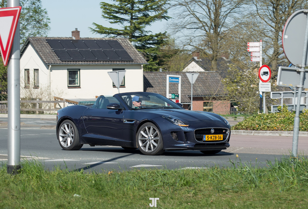 Jaguar F-TYPE S Convertible