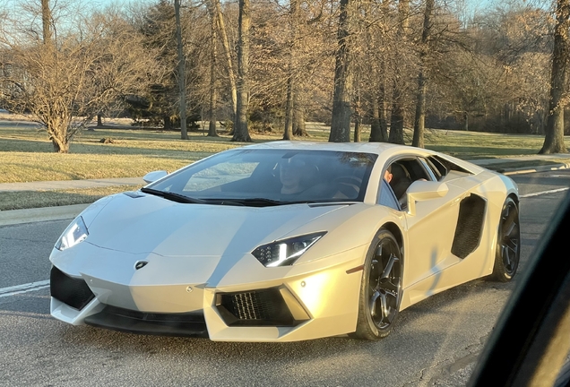 Lamborghini Aventador LP700-4